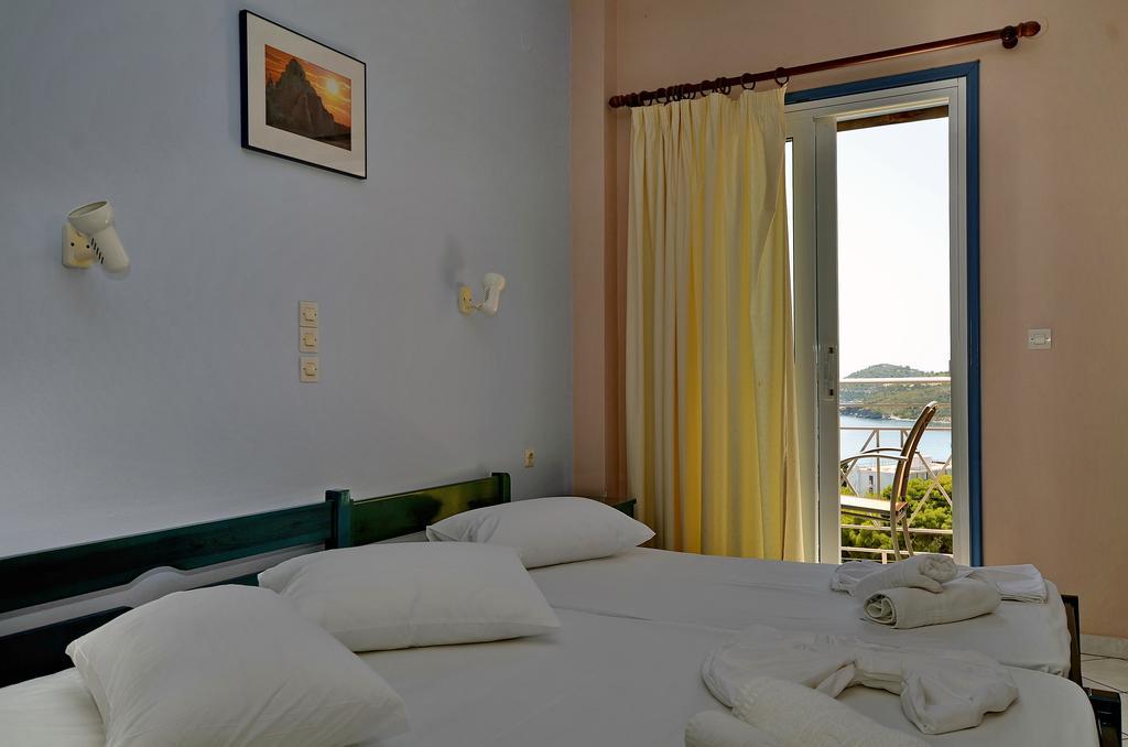 Hotel Magda Agia Marina  Exterior foto